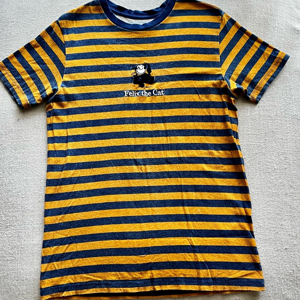 Felix the cat collar shirt!